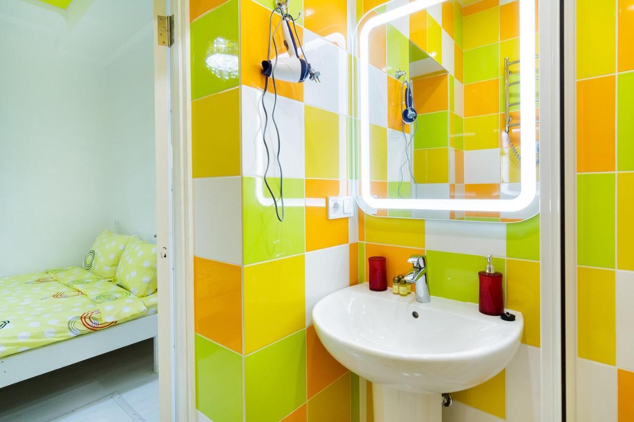 Art Apartments On Deribasovskaya Odessa Esterno foto